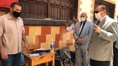 صور.. محافظ أسيوط يتابع سير امتحانات الثانوية العامة