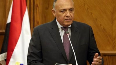 شكري يبحث هاتفيًا مع وزير خارجية الجزائر التطورات في ليبيا وسد النهضة