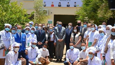 وزير القوى العاملة ومحافظ سوهاج يطلقان أول تدريب مهني بمجال الفندق بالمجان