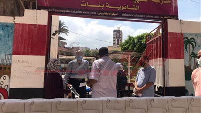 محافظ كفر الشيخ يطمئن على تطبيق الإجراءات الاحترازية بلجان الثانوية