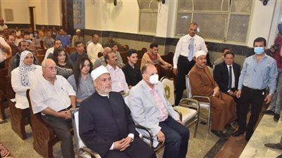 محافظ أسيوط يشهد حفل تدشين وتكريس كنيسة القديسين بطرس وبولس للأقباط الكاثوليك