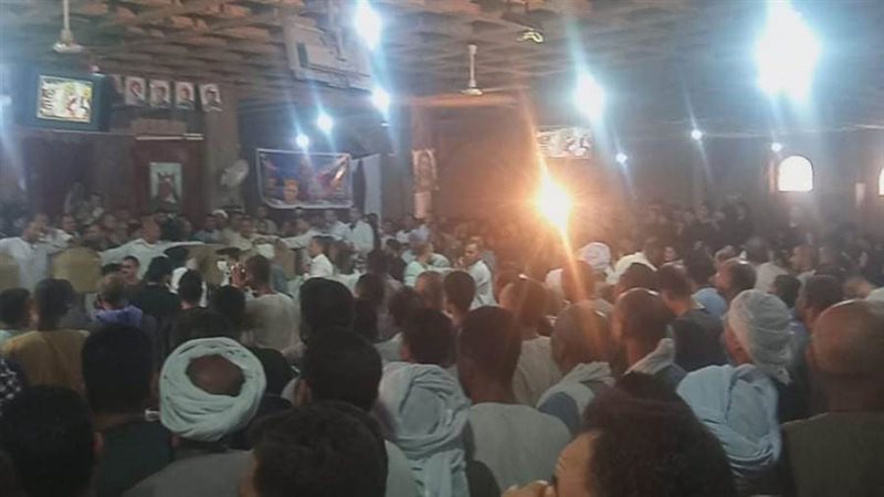 الأهالي يشيعون جثامين