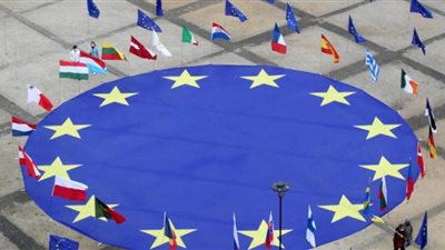 الاتحاد الأوروبي يمدد العقوبات الاقتصادية على روسيا