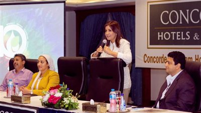 وزيرة الهجرة تعقد ندوة نقاشية مع المشاركين فى مبادرة 