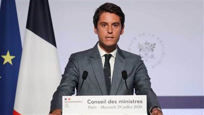 الحكومة الفرنسية : التطعيم إلزامي للعاملين في المقاهي والمطاعم والمراكز التجارية