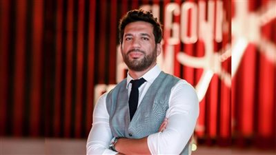 حسن الرداد تحت تهديد السلاح فى الشيخ زايد 