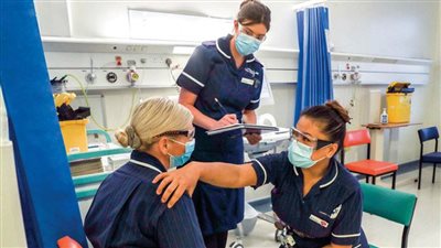 المستشفيات البلجيكية تطالب بفرض تطعيم إلزامي على جميع موظفي الرعاية الصحية