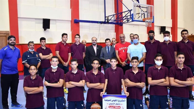 وزير الشباب يشهد