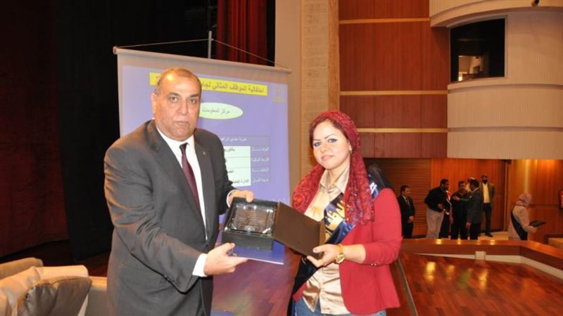 رئيس جامعة حلوان