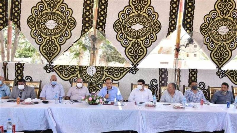 محافظ الشرقيه خلال