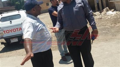 رئيس مدينة بيلا يطمئن على مستوى النظافة والخدمات المقدمة للمواطنين في جولة مفاجئة بالقرى