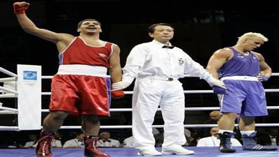 قصه محمد الباز تحدى الإصابة وفاز ببرونزية الملاكمة في دورة أثينا 2004