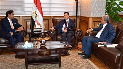 وزير الشباب والرياضة يلتقي أمين المنظمة العالمية للحركة الكشفية