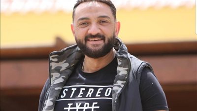الفنان محمد رشدي يواصل تصوير مسلسل 