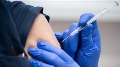 باحثة يونانية: عدم تطعيم آلاف المهاجرين غير الشرعيين في اليونان مصدر قلق