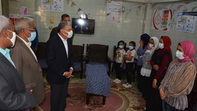 محافظ المنيا يهنئ أطفال مؤسستي البنين والبنات بمناسبة عيد الأضحى المبارك