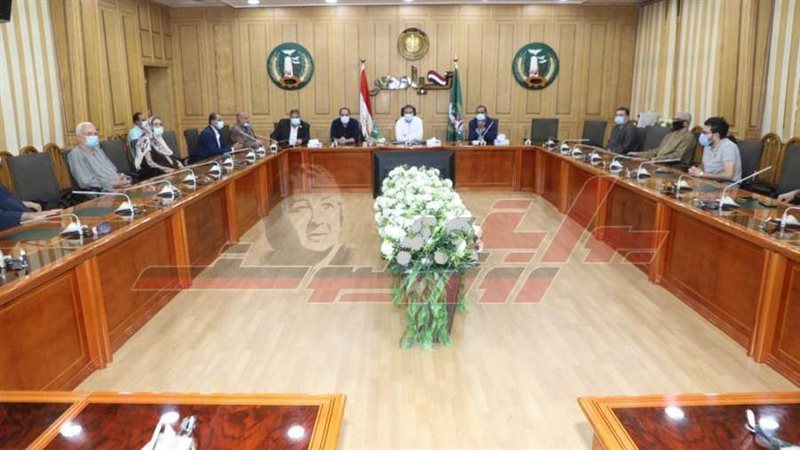 محافظ المنوفية يلتقي