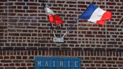 المدعي العام الفرنسي يفتح تحقيقا بعد شكوى بشأن برنامج تجسس من 