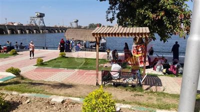 تزايد الإقبال على حدائق القناطر الخيرية فى ثالث أيام عيد الأضحى 