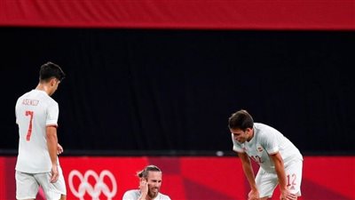 مدافع برشلونة يصف تعادل إسبانيا أمام منتخب مصر الأولمبي بالعار