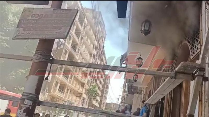 جانب من الحريق