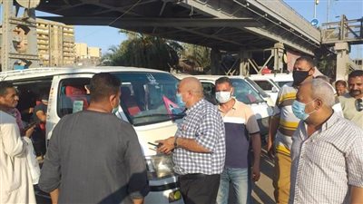 استمرار حملات مراقبة محطات الوقود والمواقف للالتزام بتعريفة الركوب بالمنيا