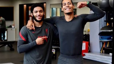 ليفربول يستبعد المخاطرة بعودة فان دايك وجوميز في انطلاقة الموسم الجديد