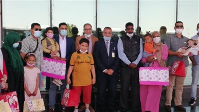 مطار أسيوط الدولى يستقبل 30 طفلا ليبيا للعلاج بمستشفيات جامعة أسيوط..صور