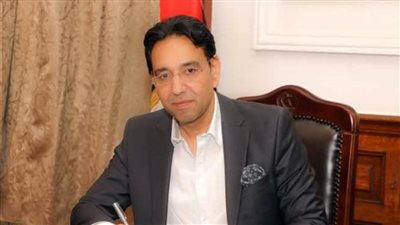 برلماني يطالب بسرعة الانتهاء من تطوير البنية التكنولوجية للمدارس خلال فترة الإجازة 