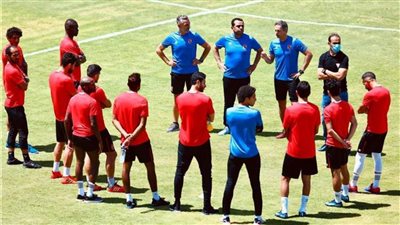 استعدادًا للإنتاج الحربي.. النادي الأهلي يستأنف تدريباته دون راحة