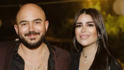 العسيلي مندهش من وصف زوجته له