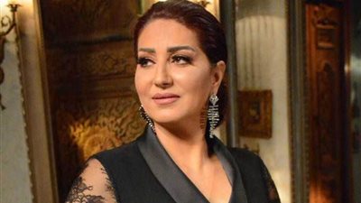 وفاء عامر تتقدم ببلاغ للنائب العام ضد سيدة.. بتهمة نشر أخبار كاذبة