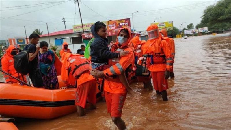 أعاقت الأمطار الغزيرة