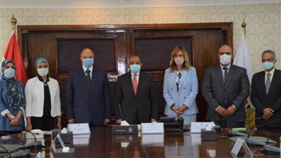 شعراوي ومحافظ القاهرة ومدير الأكاديمية الوطنية للتدريب يوقعون بروتوكول تعاون