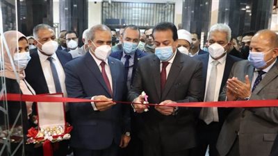 وزير التعليم العالي يفتتح وحدة التحكم الرئيسة بجامعة الأزهر