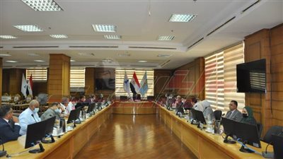  الدسوقي: تحديث لوائح الكليات بجامعة كفرالشيخ لتواكب النظم العالمية