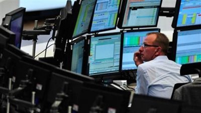 الأسهم البريطانية تغلق على انخفاض