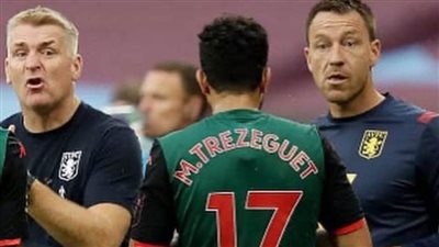 «تريزيجيه» يودع الأسطورة جون تيري بعد رحيله من الجهاز الفني لأستون فيلا