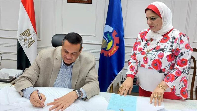 محافظ البحيرة يعتمد