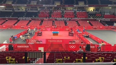 عاجل| استعدادات صالة تنس الطاولة لاستضافة مباراة عمر عصر أمام الصيني ما لونج