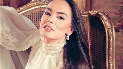 شيريهان ترد على رأي حماقي في مسرحيتها الجديدة 