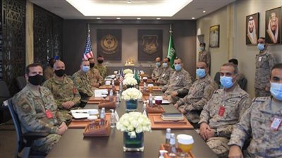 قائد القوات الجوية السعودي يلتقي نظيره الأمريكي