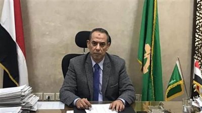 التحقيق مع مسؤولي مدرسة بقها لقيامهم ببيع ملفات 