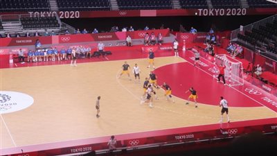 شاهد.. تألق نجوم منتخب اليد أمام السويد في الشوط الأول