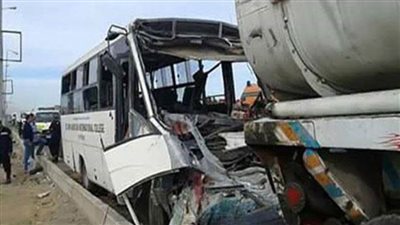 مصرع واصابة ٧ أشخاص في حادث تصادم بالوادي الجديد