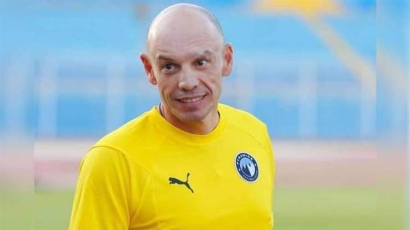 تاكيس جونياس