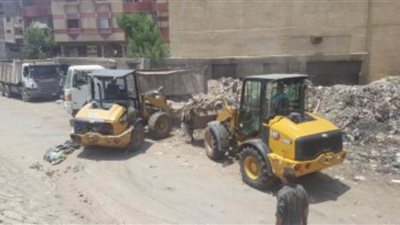  الجيزة ترفع 1200 طن مخلفات ورتش بمنطقتي السكة الكبيرة وزلطة بأوسيم