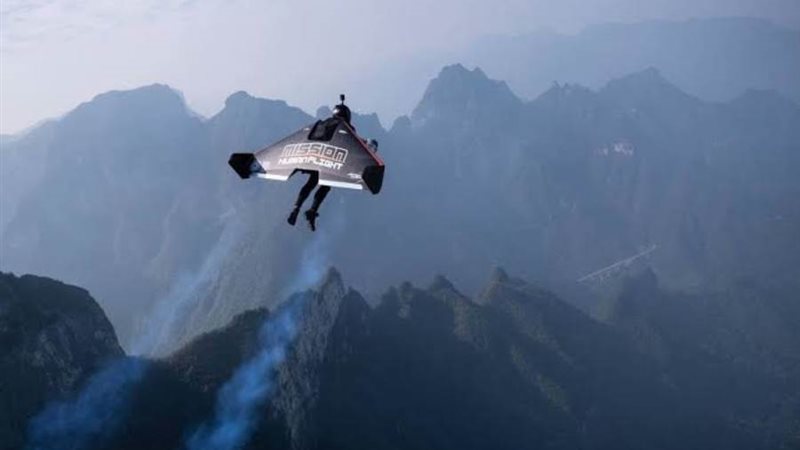 الرجل النفاث