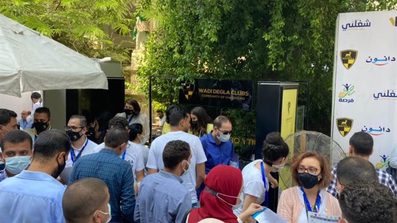 زحام فى أول أيام