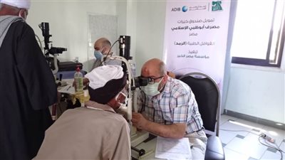 محافظ أسيوط: الكشف على 500 مريض بينهم 140 حالة عملية جراحة عيون